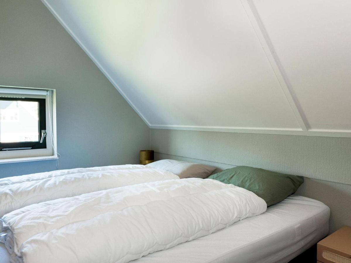 Attractive In With Outdoor Vakantiehuis
