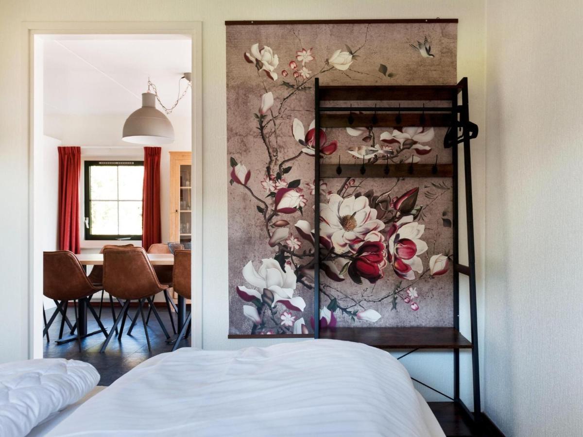 Vakantiehuis Attractive In With Outdoor